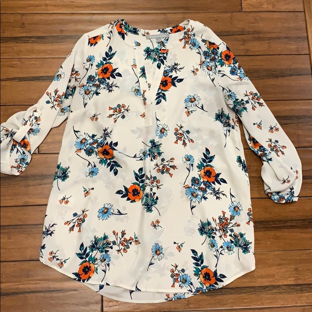 Daniel Rainn maternity blouse XS